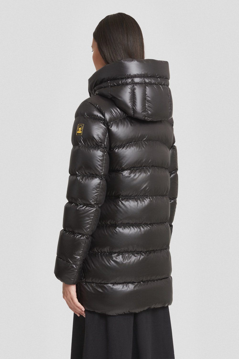 Piumino Ciesse medio-lungo nero con cappuccio staccabile